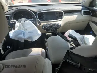2020 Kia Sorento S z VIN 5XYPG4A55LG696039, wystawiony jako Copart lot #53807265 z przebiegiem 81 001 mil mil oraz Szkoda całkowita • Salvage title. Historia ofert i sprzedaży dostępna na DreamBid. Obrazek 8.