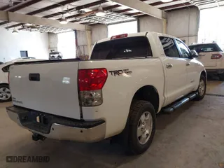 2008 Toyota Tundra LTD with VIN 5TBEV58198S476301, listed as a IAAI auction lot 41528085 with 230,233 mi miles. Bid and sale history available at carsss.com. Image 4.