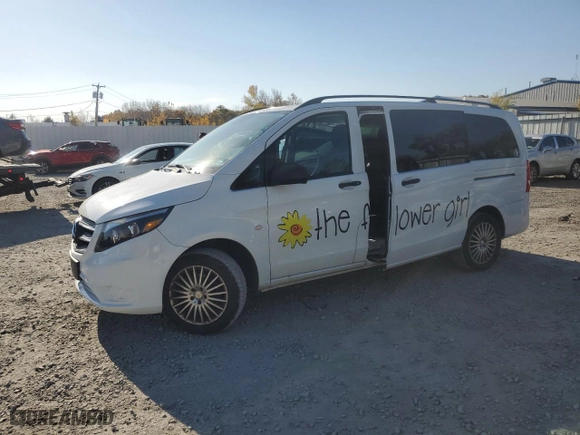 2018 Mercedes-Benz Metris Passenger Van with VIN WD4PG2EE7J3394600, listed as a Copart auction lot 74778674 with 73,326 mi miles and Salvage Title. Bid and sale history available at carsss.com. Image 1.
