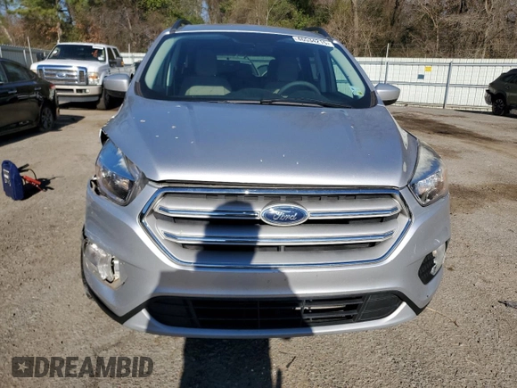 2018 Ford Escape SE with VIN 1FMCU0G90JUC13607, listed as a Copart auction lot 46534215 with 131,633 mi miles and Salvage Title. Bid and sale history available at carsss.com. Image 5.