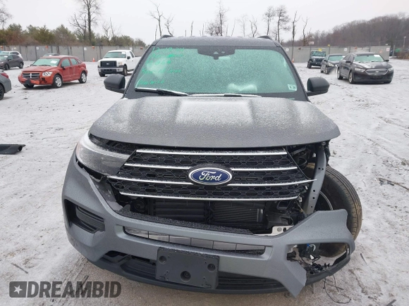 2024 Ford Explorer XLT with VIN 1FMSK8DH8RGA37881, listed as a IAAI auction lot 41187864 with 7,492 mi miles. Bid and sale history available at carsss.com. Image 12.