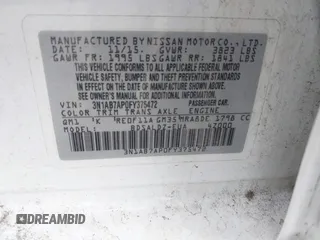 2015 Nissan Sentra S with VIN 3N1AB7AP0FY375472, listed as a IAAI auction lot 42211392 with 207,510 mi miles. Bid and sale history available at carsss.com. Image 9.