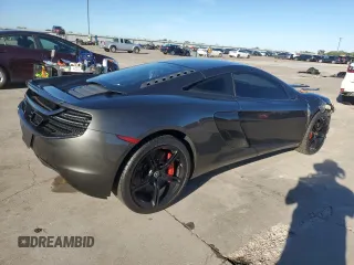 2015 McLaren 650S z VIN SBM11DAA5FW003652, wystawiony jako Copart lot #79296194 z przebiegiem Nie podano mil oraz Szkody całkowita. Historia ofert i sprzedaży dostępna na DreamBid. Obrazek 3.