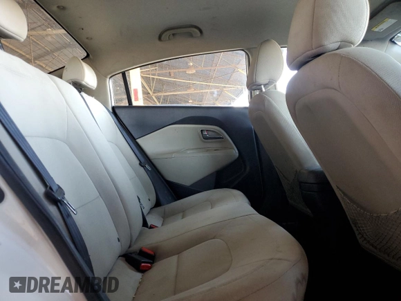 2013 Kia Rio SX z VIN KNADN4A31D6273449, wystawiony jako Copart lot #56802975 z przebiegiem 162 913 mil mil oraz Szkoda całkowita • Salvage title. Historia ofert i sprzedaży dostępna na DreamBid. Obrazek 10.