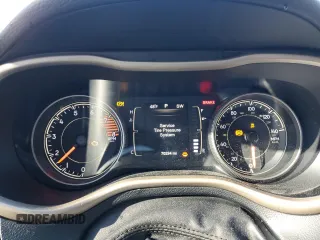 2016 Jeep Cherokee Altitude with VIN 1C4PJLCS2GW190661, listed as a Copart auction lot 45051135 with 70,294 mi miles and Salvage Title. Bid and sale history available at carsss.com. Image 9.