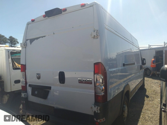 2018 Ram ProMaster Cargo with VIN 3C6URVJG3JE114543, listed as a IAAI auction lot 39218428 with 194,482 mi miles. Bid and sale history available at carsss.com. Image 4.