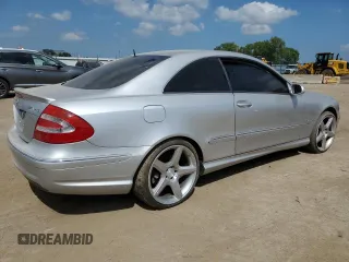 2004 Mercedes-Benz CLK 55 AMG with VIN WDBTJ76H84F071707, listed as a Copart auction lot 68618494 with 120,068 mi miles and Clean Title. Bid and sale history available at DreamBid. Image 3.