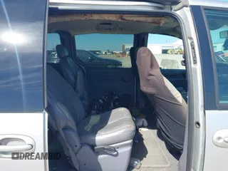 1999 Chrysler Town & Country LXi with VIN 1C4GP54L9XB872347, listed as a IAAI auction lot 41611666 with 224,817 mi miles. Bid and sale history available at carsss.com. Image 8.