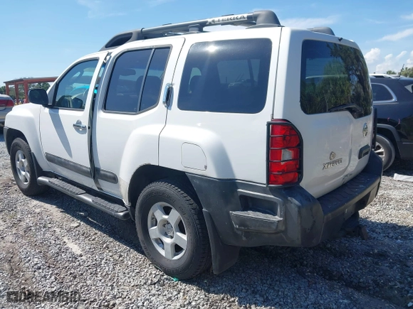 2005 Nissan Xterra S with VIN 5N1AN08W85C644846, listed as a IAAI auction lot 41942899 with 172,518 mi miles. Bid and sale history available at carsss.com. Image 3.