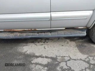 2004 Chevrolet Tahoe LT z VIN 1GNEK13T84J238990, wystawiony jako IAAI lot #42216881 z przebiegiem 214 271 mil mil oraz . Historia ofert i sprzedaży dostępna na DreamBid. Obrazek 12.