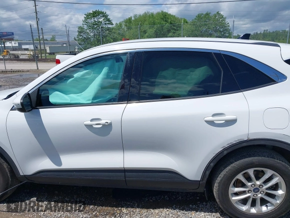 2020 Ford Escape SE with VIN 1FMCU9G61LUA92700, listed as a IAAI auction lot 42199228 with 97,463 mi miles and . Bid and sale history available at DreamBid. Image 14.