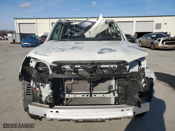 2023 Toyota 4Runner Limited with VIN JTEDU5JR8P5301415, listed as a Copart auction lot 85264014 with 13,264 mi miles and Clean Title. Bid and sale history available at carsss.com. Image 5.