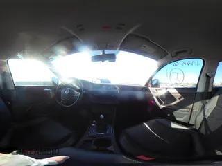 2018 Volkswagen Tiguan SEL z VIN 3VV2B7AX6JM039344, wystawiony jako IAAI lot #41934536 z przebiegiem 93 838 mil mil oraz . Historia ofert i sprzedaży dostępna na DreamBid. Obrazek 20.