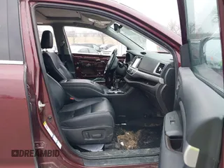 2019 Toyota Highlander SE with VIN 5TDJZRFH8KS993713, listed as a IAAI auction lot 42021246 with 122,078 mi miles and . Bid and sale history available at DreamBid. Image 5.