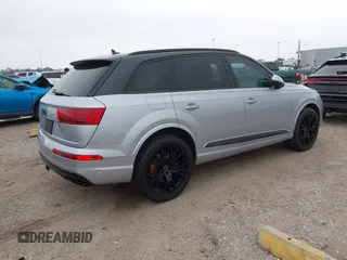 2019 Audi Q7 Prestige with VIN WA1VAAF73KD015756, listed as a IAAI auction lot 41868717 with 49,227 mi miles. Bid and sale history available at carsss.com. Image 4.