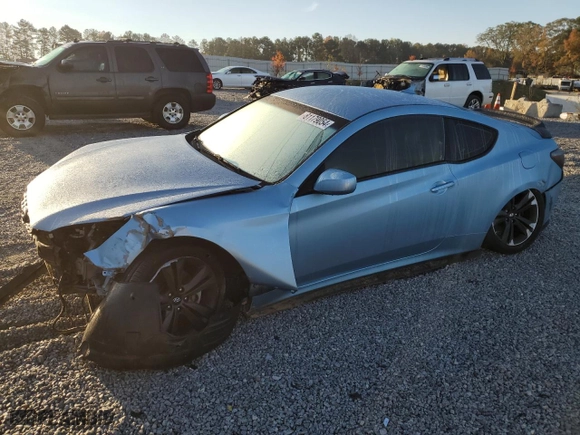 2010 Hyundai Genesis Coupe Grand Touring w/Nav with VIN KMHHU6KH4AU011313, listed as a Copart auction lot 81179054 with 81,085 mi miles and Salvage Title. Bid and sale history available at carsss.com. Image 1.