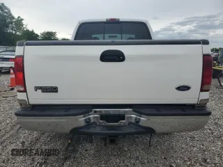 2000 Ford F-250 XL with VIN 1FTNW21F3YEC28124, listed as a Copart auction lot 55389625 with 378,509 mi miles and Clean title. Bid and sale history available at DreamBid. Image 6.