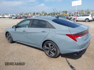 2023 Hyundai Elantra Limited z VIN KMHLP4AG9PU396410, wystawiony jako IAAI lot #42044194 z przebiegiem 52 662 mil mil oraz . Historia ofert i sprzedaży dostępna na DreamBid. Obrazek 3.