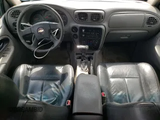2006 Chevrolet TrailBlazer LS with VIN 1GNDT13S062345383, listed as a Copart auction lot 52072995 with 186,567 mi miles and Salvage Title. Bid and sale history available at DreamBid. Image 8.