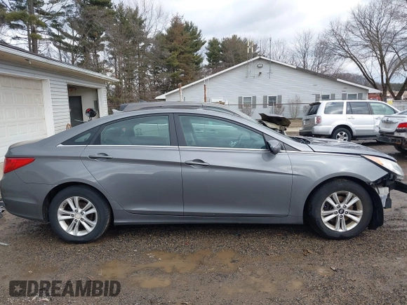2011 Hyundai Sonata GLS with VIN 5NPEB4AC7BH086333, listed as a IAAI auction lot 41620097 with 102,429 mi miles. Bid and sale history available at carsss.com. Image 14.