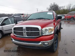 2007 Dodge 1500 SLT with VIN 1D7HU182X7S191322, listed as a IAAI auction lot 41715180 with Not Provided miles. Bid and sale history available at carsss.com. Image 2.