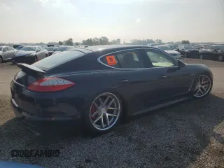 2010 Porsche Panamera Turbo z VIN WP0AC2A77AL091335, wystawiony jako Copart lot #57105045 z przebiegiem 139 769 mil mil oraz Czysty tytuł • Clean title. Historia ofert i sprzedaży dostępna na DreamBid. Obrazek 3.
