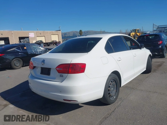 2012 Volkswagen Jetta Sedan S w/Sunroof with VIN 3VW2K7AJXCM355596, listed as a IAAI auction lot 41642491 with 130,937 mi miles. Bid and sale history available at carsss.com. Image 4.
