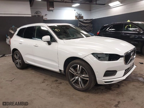 2019 Volvo XC60 Momentum with VIN LYVA22RK2KB230191, listed as a IAAI auction lot 41248426 with NaN miles. Bid and sale history available at carsss.com. Image 1.