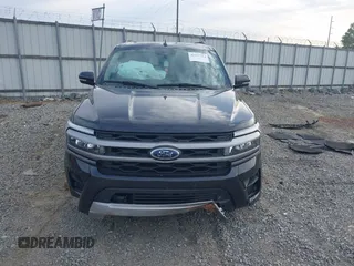 2024 Ford Expedition Max XLT z VIN 1FMJK1H83REA85832, wystawiony jako IAAI lot #42377714 z przebiegiem 3 244 mil mil oraz . Historia ofert i sprzedaży dostępna na DreamBid. Obrazek 12.