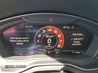 2018 Audi SQ5 Premium Plus with VIN WA1A4AFY2J2117350, listed as a Copart auction lot 48112954 with 70,119 mi miles and . Bid and sale history available at DreamBid. Image 9.