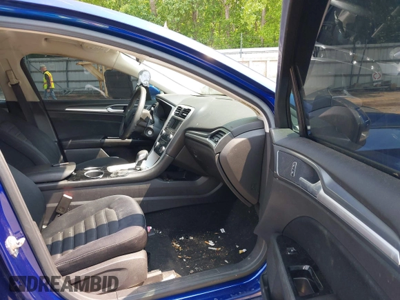 2013 Ford Fusion SE with VIN 3FA6P0H7XDR105003, listed as a IAAI auction lot 42393053 with 166,128 mi miles and . Bid and sale history available at DreamBid. Image 5.