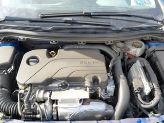 2019 Chevrolet Cruze Premier with VIN 1G1BF5SM7K7131546, listed as a IAAI auction lot 41654624 with 43,209 mi miles. Bid and sale history available at carsss.com. Image 10.