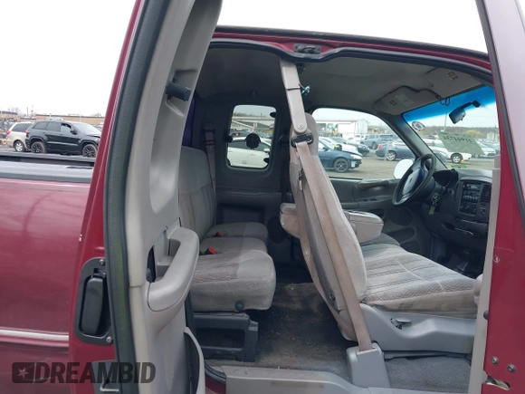 1998 Ford F-150 XL with VIN 1FTDX18W9WKA01690, listed as a IAAI auction lot 41944734 with 176,359 mi miles. Bid and sale history available at carsss.com. Image 8.
