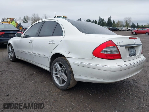 2008 Mercedes-Benz E-Class 3.0L with VIN WDBUF22X08B216886, listed as a IAAI auction lot 41950163 with 155,654 mi miles. Bid and sale history available at carsss.com. Image 3.