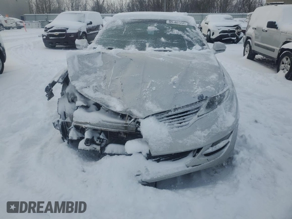 2015 Lincoln MKZ z VIN 3LN6L2JK7FR608177, wystawiony jako Copart lot #85162384 z przebiegiem Nie podano mil oraz Czysty tytuł • Clean title. Historia ofert i sprzedaży dostępna na DreamBid. Obrazek 5.