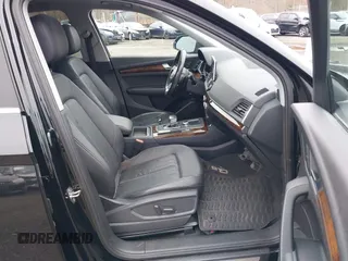 2018 Audi Q5 Premium Plus z VIN WA1BNAFY2J2008789, wystawiony jako IAAI lot #41899063 z przebiegiem 106 739 mil mil oraz . Historia ofert i sprzedaży dostępna na DreamBid. Obrazek 5.