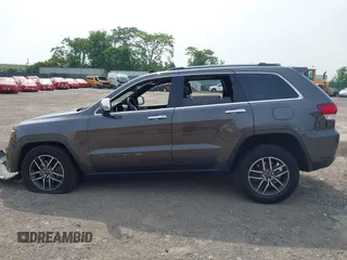 2020 Jeep Grand Cherokee Limited z VIN 1C4RJFBG3LC427063, wystawiony jako IAAI lot #42501552 z przebiegiem 45 186 mil mil oraz . Historia ofert i sprzedaży dostępna na DreamBid. Obrazek 13.