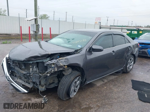 2014 Toyota Camry L with VIN 4T4BF1FK9ER443450, listed as a IAAI auction lot 41889283 with 205,020 mi miles. Bid and sale history available at carsss.com. Image 2.