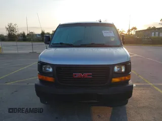 2017 GMC Savana Cargo Van with VIN 1GTW7AFG2H1335394, listed as a IAAI auction lot 41609288 with 130,485 mi miles. Bid and sale history available at carsss.com. Image 12.