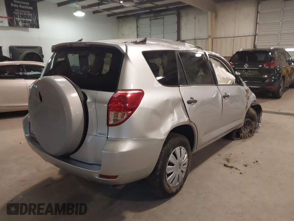 2008 Toyota RAV4 with VIN JTMBD33V786062414, listed as a IAAI auction lot 41188782 with 132,500 mi miles. Bid and sale history available at carsss.com. Image 4.