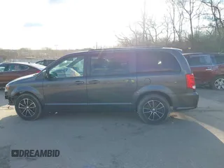 2018 Dodge Grand Caravan SE Plus with VIN 2C4RDGBG9JR304692, listed as a IAAI auction lot 41568591 with 48,139 mi miles and . Bid and sale history available at DreamBid. Image 15.