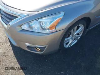2013 Nissan Altima SL z VIN 1N4BL3AP3DC288653, wystawiony jako IAAI lot #42304043 z przebiegiem 108 640 mil mil oraz . Historia ofert i sprzedaży dostępna na DreamBid. Obrazek 6.