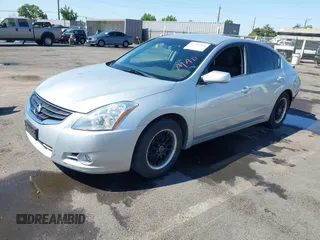 2012 Nissan Altima S z VIN 1N4AL2AP1CC230853, wystawiony jako IAAI lot #42761904 z przebiegiem 225 666 mil mil oraz . Historia ofert i sprzedaży dostępna na DreamBid. Obrazek 18.