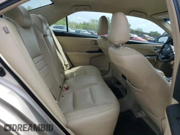 2015 Toyota Camry LE z VIN 4T1BD1FK6FU164748, wystawiony jako Copart lot #54667565 z przebiegiem 139 804 mil mil oraz Szkoda całkowita • Salvage title. Historia ofert i sprzedaży dostępna na DreamBid. Obrazek 10.