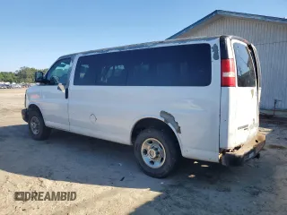 2008 Chevrolet Express Passenger z VIN 1GAGG25KX81133217, wystawiony jako Copart lot #73503214 z przebiegiem 323 605 mil mil oraz Czysty tytuł • Clean title. Historia ofert i sprzedaży dostępna na DreamBid. Obrazek 2.