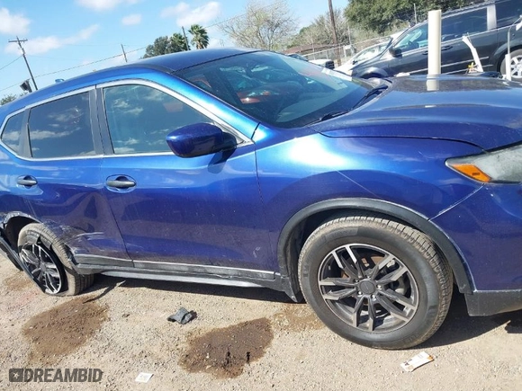 2018 Nissan Rogue S with VIN 5N1AT2MT6JC776737, listed as a IAAI auction lot 41679729 with 88,068 mi miles. Bid and sale history available at carsss.com. Image 13.