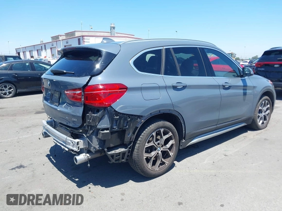 2021 BMW X1 sDrive28i z VIN WBXJG7C02M5T37169, wystawiony jako IAAI lot #42226396 z przebiegiem 48 603 mil mil oraz . Historia ofert i sprzedaży dostępna na DreamBid. Obrazek 4.