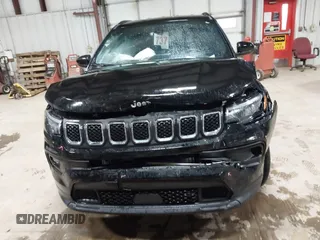 2023 Jeep Compass Latitude Lux с VIN 3C4NJDFN9PT559007, выставлен на аукционе IAAI как лот 41946158 с пробегом 14 732 миль миль и . История ставок и продаж доступна на DreamBid. Изображение 11.