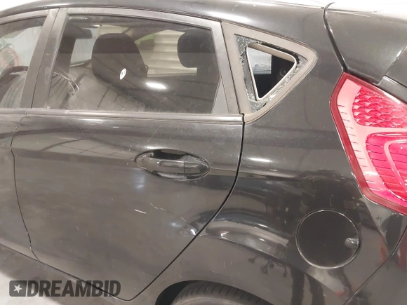2013 Ford Fiesta SE with VIN 3FADP4EJ5DM195186, listed as a IAAI auction lot 42046227 with 137,794 mi miles. Bid and sale history available at carsss.com. Image 6.