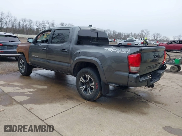 2017 Toyota Tacoma SR5 with VIN 3TMCZ5AN3HM113332, listed as a IAAI auction lot 41757467 with 199,846 mi miles. Bid and sale history available at carsss.com. Image 3.